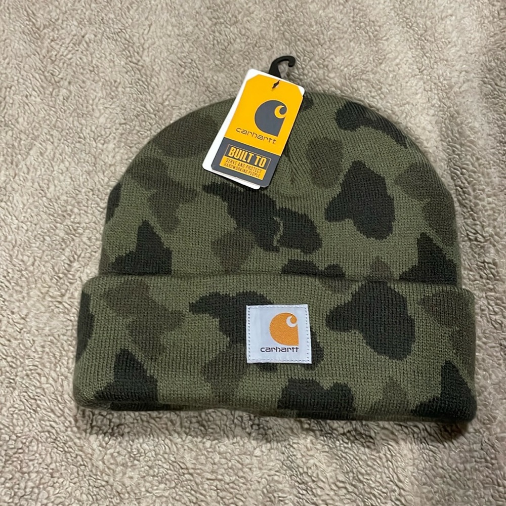 Carhartt Camo knitted beanie. 🔥Rare pattern🔥